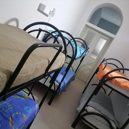 Sahary Hostel Naples Luaran gambar