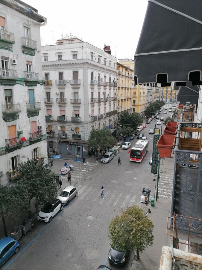 Sahary Hostel Naples Luaran gambar