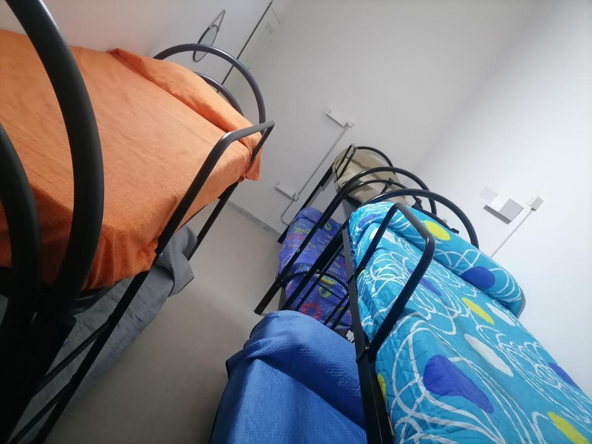 Sahary Hostel Naples Luaran gambar